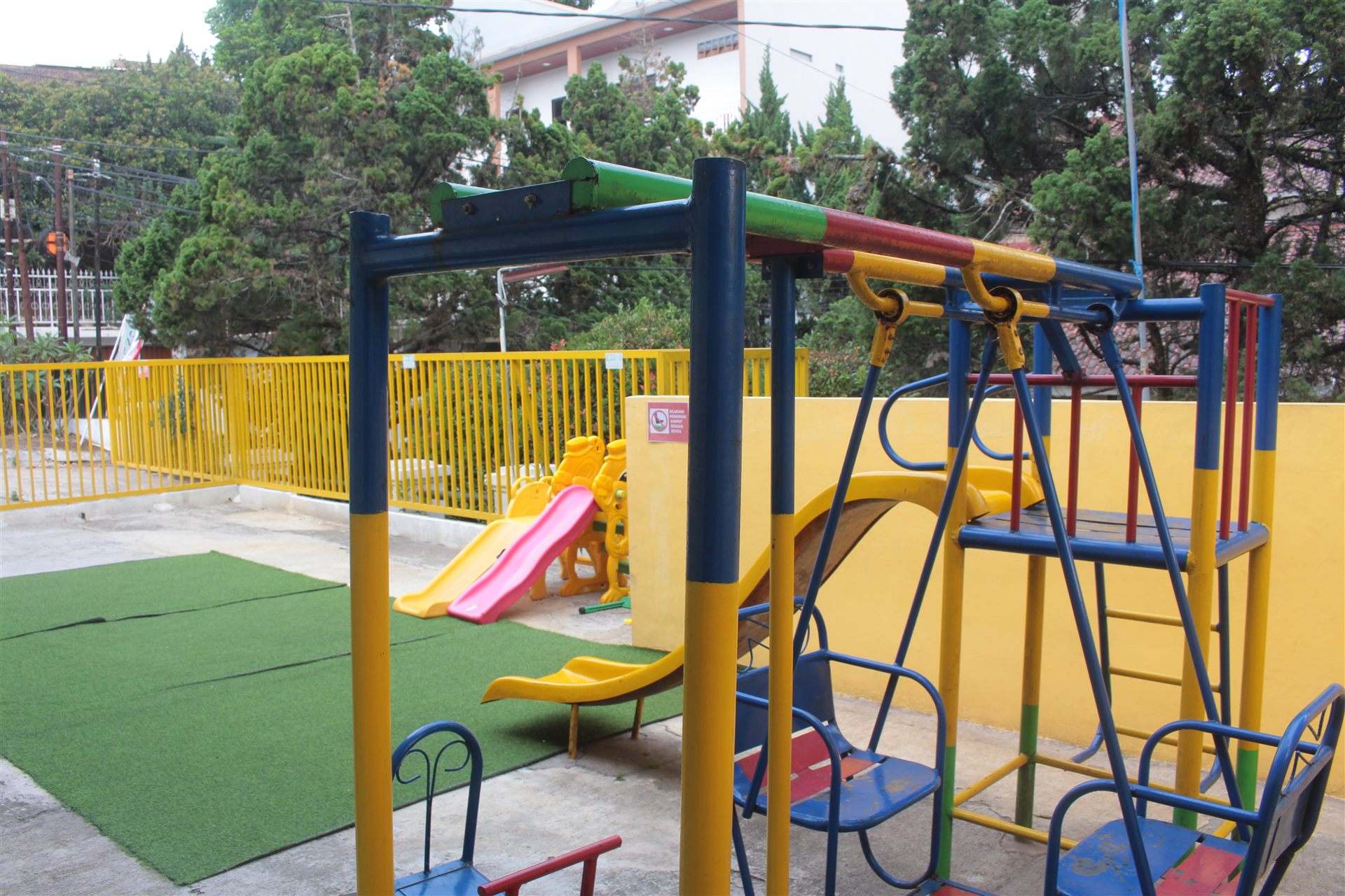 Area bermain outdoor dan motorik kasar Preschool Tarbiyah Sunnah Lab School